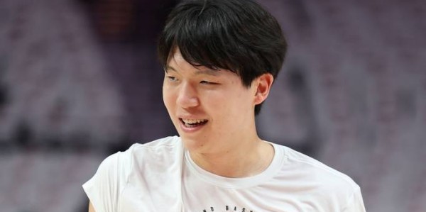 明日战湖人！开拓者官方：从发展联盟召回杨瀚森